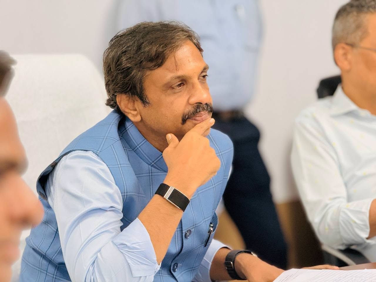 Deliberation on modern mineral extraction, environmental norms & sustainable growth.